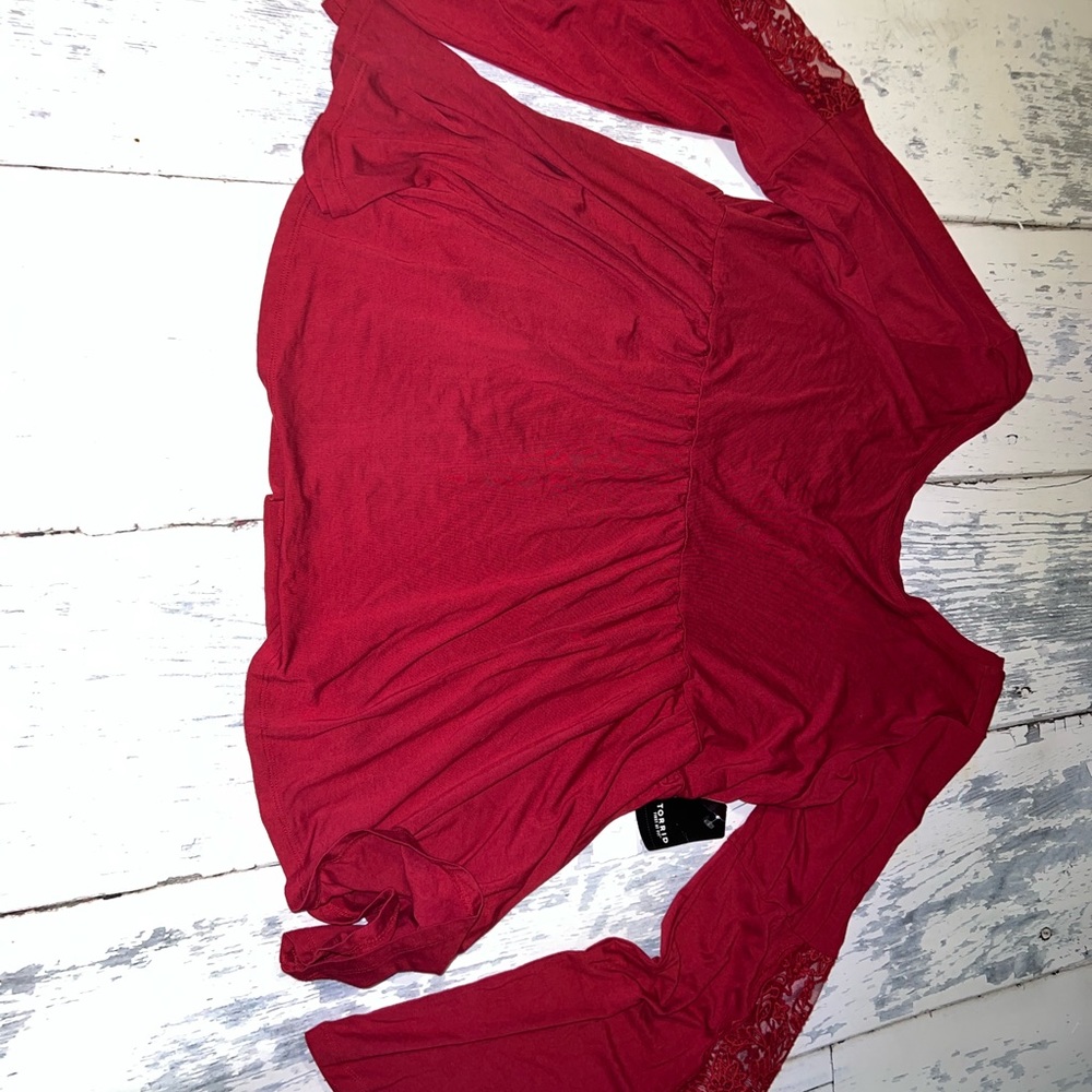 Nwt super soft knit torrid size 3 red shirt